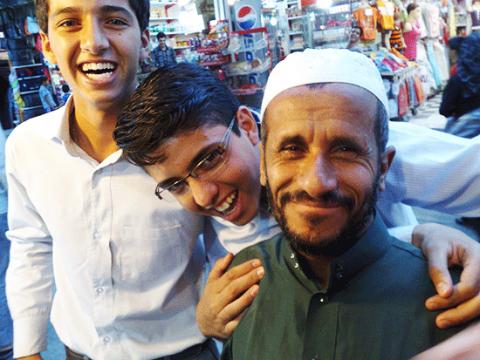 عکس/ شباهت عجیب مرد پاکستانی به احمدی‌نژاد 