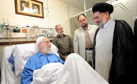 عکس/ عیادت رئیس کمیته صیانت از آراء میرحسین موسوی از رهبر انقلاب