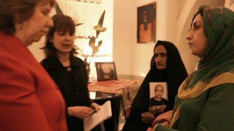 ملاقات اشتون با مادر ستار بهشتی + عکس