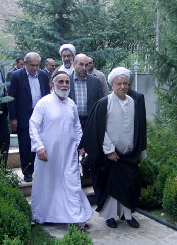 میزبانی ناطق از هاشمی